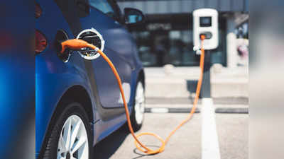 महंगे पेट्रोल-डीजल का साइड इफेक्ट, मार्च में डबल स्पीड से बढ़ी इलेक्ट्रिक कारों की सेल