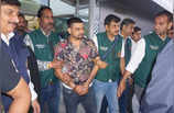 Photos: कमाल हो गया! गैंगस्टर दीपक बॉक्सर को मेक्सिको से पकड़ लाई दिल्ली पुलिस