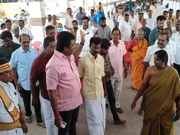 Thanjavur toilet opening event Mayor angry