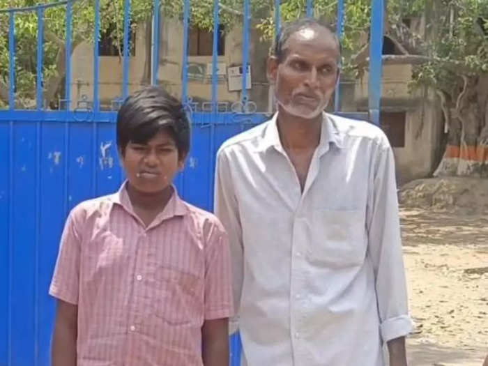 Panruti student write exam after father death
