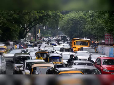 वीस हजार वाहनांवर पुणे RTOची कारवाई; वर्षभरात तब्बल १५ कोटी रुपयांची दंडवसुली