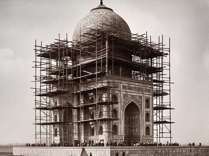 Taj Mahal Construction Image Viral