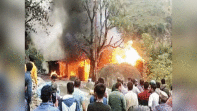 Dehradun Fire पर DGP का सख्त एक्शन, नायाब तहसीलदार समेत 5 सस्पेंड, जिंदा जल गए थे 4 मासूम बच्चे
