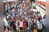 DA Protest News : ‘আমরা বিক্ষুব্ধ তৃণমূল’, রাজনৈতিক অবস্থান স্পষ্ট করলেন DA আন্দোলনকারীরা