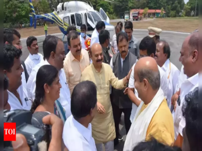 Udupi: కర్ణాటక సీఎం బొమ్మైకి తప్పిన ప్రమాదం.. హెలిప్యాడ్ వద్ద ఒక్కసారిగా..