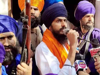 Amritpal Singh: भगोड़े अमृतपाल सिंह को पंजाब के होशियारपुर में दी थी पनाह, दो व्यक्ति गिरफ्तार