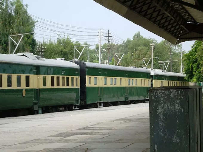 ​<strong>पाकिस्तान की ट्रेनें और देशों से जुड़ी हैं </strong>​