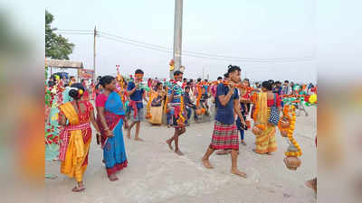 Chaitra Sankranti 2023: চৈত্র সংক্রান্তিতে গ্রামবাংলা মেতে উঠেছে চড়ক পুজো ও গাজনের মেলায়, জানুন এর ইতিহাস