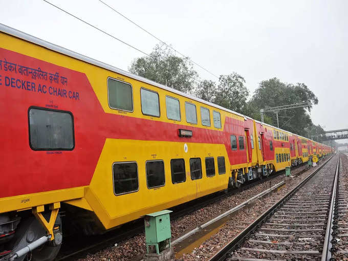 ​दिल्ली-जयपुर डबल डेकर ट्रेन