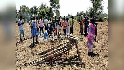 புதுக்கோட்டை: நல்லேறு பூட்டி உழுத விவசாயிகள் - பூமாதேவிக்கு காப்பரிசி படையலிட்டு வழிபாடு