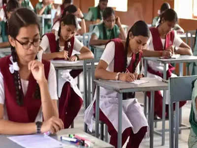 Higher Secondary : উচ্চমাধ্যমিক উত্তীর্ণদের আধার তথ্য তলবে প্রশ্ন