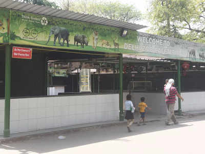 Delhi Zoo: चिड़ियाघर की कैंटीन खोलना बनी बड़ी चुनौती, यहां आने वाले लोगों को हो रही है दिक्कत