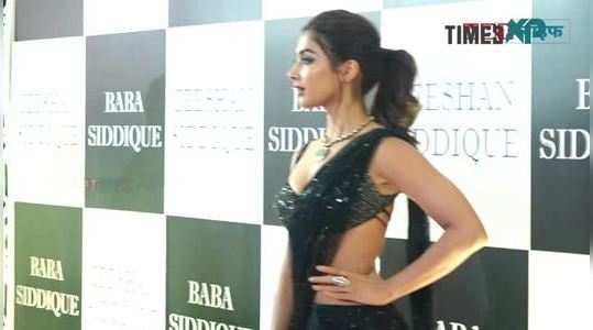 pooja hegde in sequined black saree at baba siddique iftar party