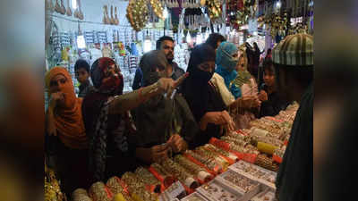 EID 2023: लखनऊ में ईद से पहले ही मार्केट में सेल और डिस्काउंट की बहार, अमीनाबाद से चौक तक बाजारों में उमड़ी भीड़