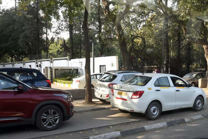 delhi-parking1