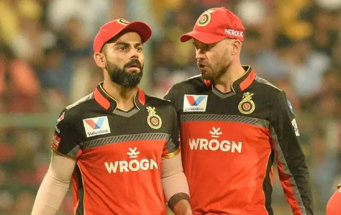 Virat Kohli, કોહલીને RCB સાથે છે ગાઢ પ્રેમ, ઓક્શનમાં તૂટી શકતા હતા તમામ રેકોર્ડ પણ ઠુકરાવી દીધી ઓફર - virat kohli recalls how he turned down another franchises offer and remained at rcb 3 વિરાટ કોહલીએ ઠુકરાવી દીધી હતી ઓફર