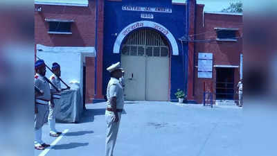 Ambala Jail: अंबाला सेंट्रल जेल में पुलिस की छापेमारी, वजह जानकर रह जाएंगे हैरान