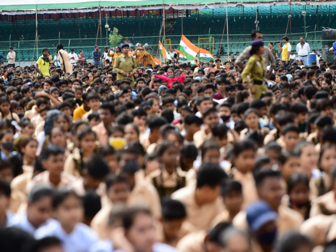 ಯುವ ಭಾರತ ಎನ್ನುವುದೇ ಪ್ಲಸ್‌