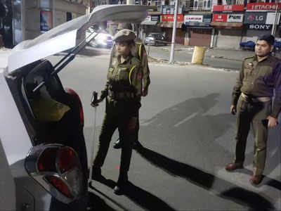 Jammu News: जम्‍मू को बेखौफ बनाएंगी बेट‍ियां, अब रात में नाकों पर तैनात होंगी महिला पुलिसकर्मी