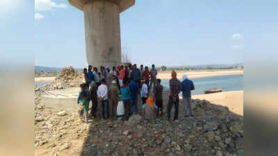 Sonbhadra: बांस से बना पुल टूटने से 5 युवक नदी में डूबे, एक लापता और 4 को स्थानीय लोगों ने बचाया