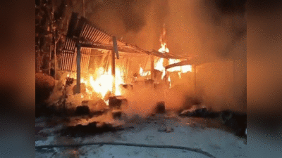 Jalaun News: शॉर्ट सर्किट के चलते दिखा आग का तांडव, कागज फैक्ट्री जलकर खाक