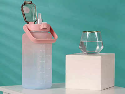 Gym Water Bottle: फूड ग्रेड प्‍लास्‍टिक और स्‍टेनलेस स्‍टील मटेरियल से हैं बनी, मिलेगी मार्क टाइमर की सुविधा भी