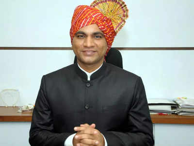 Dr Rajendra Bharud IAS Success Story: ಗುಡಿಸಲಿನಿಂದ ಸರ್ಕಾರಿ ಬಂಗಲೇವರೆಗಿನ ಇನ್‌ಸ್ಪೈರಿಂಗ್ ಸ್ಟೋರಿ ಇವರದ್ದು..
