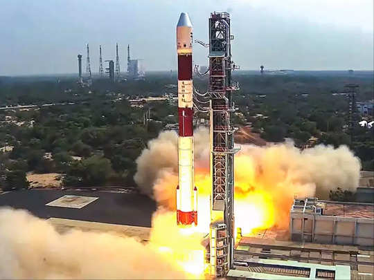 ISRO ने सिंगापुर की दो सैटेलाइट को किया लॉन्च-ISRO launched two satellites of Singapore