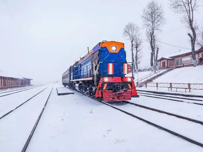 <strong>ट्रांस-साइबेरियन रेलवे</strong>
