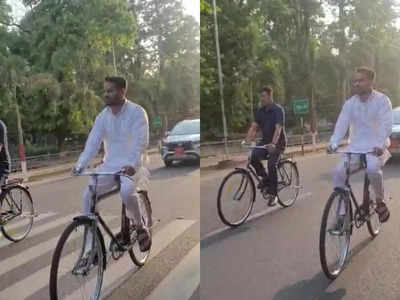 बिहार: राबड़ी आवास से रॉकेट की रफ्तार में बाहर निकले तेज प्रताप यादव, साइकिल से ही चले गए अपने घर