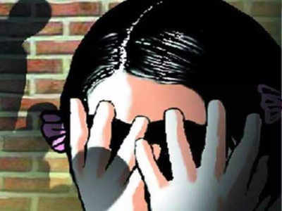 Pune Crime : दुकानातून घरी जाताना बोलावलं, अल्पवयीन मुलीवर अत्याचार; गरोदर झाल्याने खळबळ