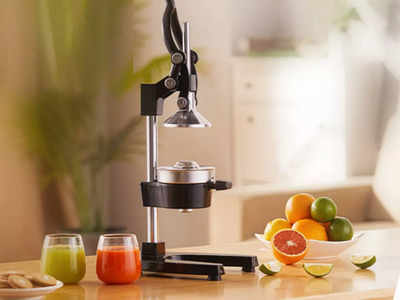 Hand Juicer Machine: बिना न्यूट्रिएंट्स गंवाए निकल सकता है फलों का ताजा जूस, इस्तेमाल करें ये हैंड जूसर मशीन