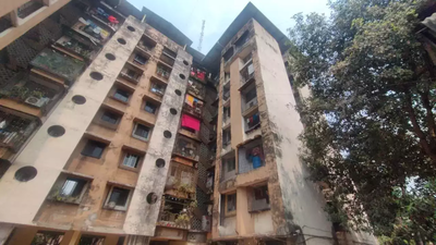 धोकादायक इमारतींत घट; यंदाच्या सर्वेक्षणात मुंबईतील २१६ इमारती अतिधोकादायक