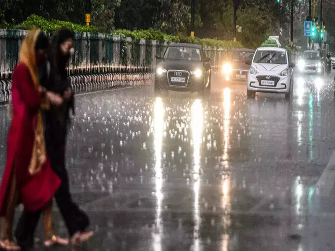 दिल्ली : अगले तीन दिन बारिश का अनुमान