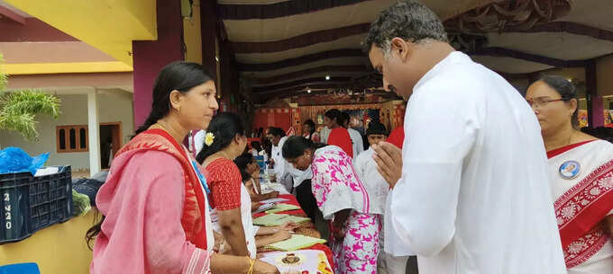 స్ఫూర్తి కుటుంబసభ్యులకు స్వాగతం