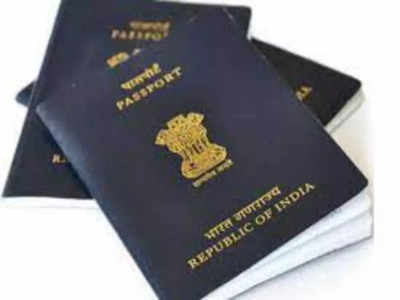 Passport: తండ్రిపేరు తొలగింపు.. ఢిల్లీ హైకోర్టు పోరాడి గెలిచిన ఒంటరి మహిళ