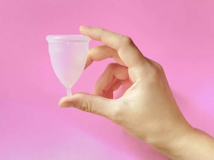 menstrual cup: பீரியட்ஸ் டைம்ல மென்சுரல் கப் தான் பெஸ்ட் , ஏன் தெரியுமா?