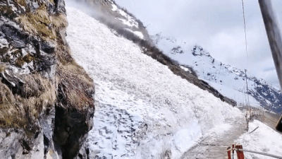 Kedarnath Glacier Break Again: केदारनाथ मार्ग पर फिर टूटा ग्लेशियर, पैदल यात्रा रोकी गई