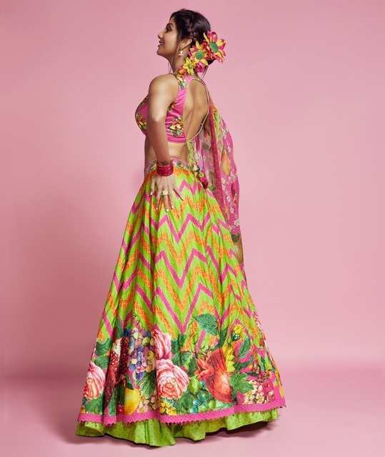 shilpa shetty floral lehenga choli: lifestyle shilpa shetty looks beautiful in colorful floral printed lehenga | Navbharat Times Photogallery