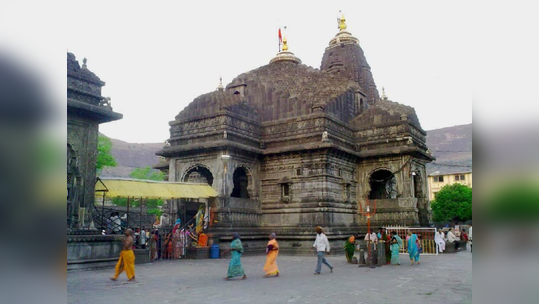 त्र्यंबकेश्वर प्रकरणी पराचा कावळा! धूप दाखविण्याच्या घटनेचा विपर्यास, स्थानिकांची नाराजी