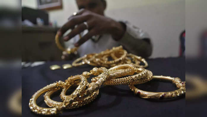 gold prices 18 may fall today know today gold rates in mumbai jalgaon