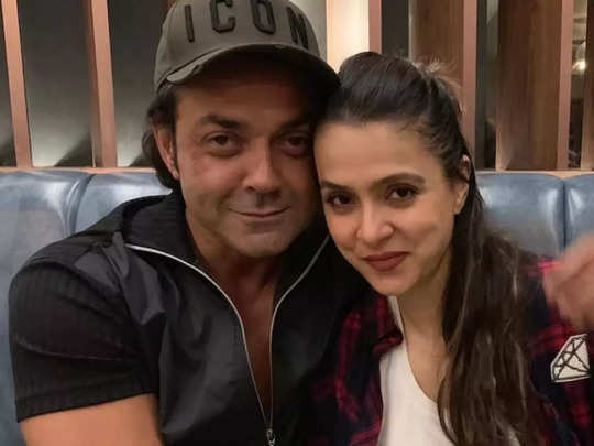 Bobby Deol Love Story: बॉबी देओल को तान्या से हुआ था पहली नजर का प्यार, शादी के लिए की मशक्कत, क्यूट सी है कहानी