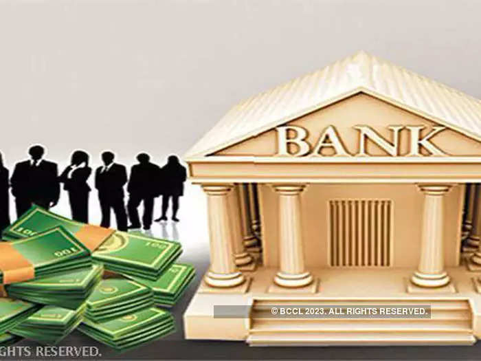 hc-grants-interim-stay-on-rbi-circulars-allowing-banks-to-declare-account-as-fraudulent-without-hearing-101127628