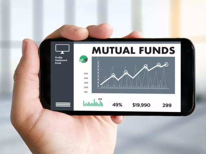 what should mutual fund investors do in market volatile