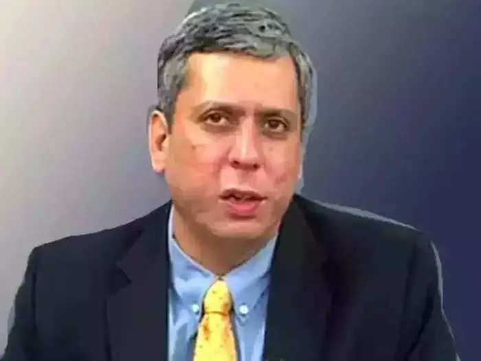expert-ajay-bagga-says-to-book-profits-on-smallcap-and-midcap-stocks-hold-on-quality-stock-101270102