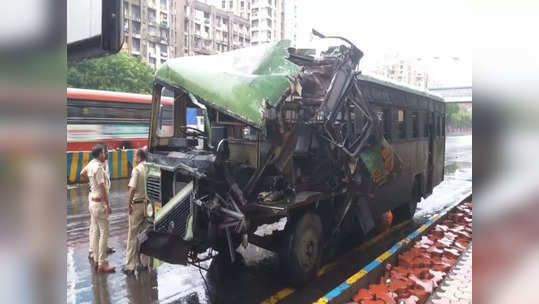 Thane Bus Accident: भल्यापहाटे भीषण अपघात; भरधाव एसटी बसची कंटेनरला धडक, बस चक्काचूर