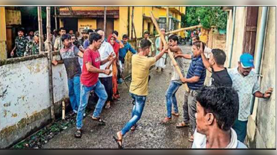 पश्चिम बंगालमधील पंचायत निवडणुकीला गालबोट; हिंसाचारामध्ये १६ जण ठार, काय घडलं?