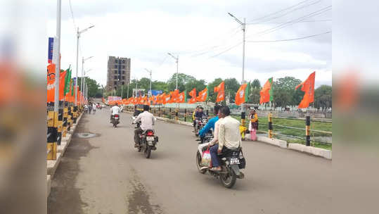 शासन आपल्या दारी कार्यक्रम, भाजप-शिवसेनेचे झेंडे लावले, पण राष्ट्रवादी काँग्रेसचा झेंडा गायब...