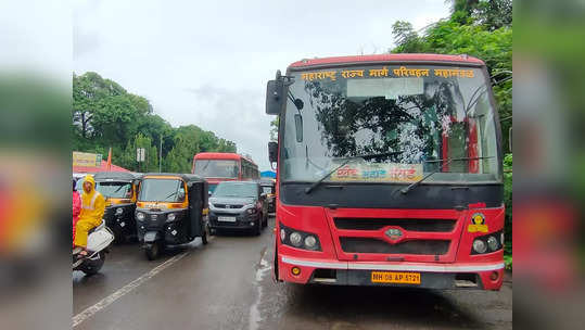 घाईघाईत रस्ता ओलांडणाऱ्या महिलेला भरधाव एसटीची धडक, काही समजायच्या आत सगळं संपलं