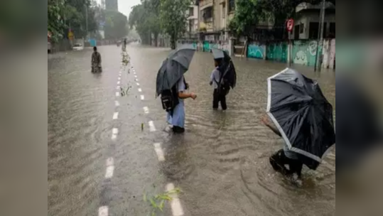 अतिवृष्टीमुळे रायगड जिल्ह्यातील परीक्षा पुढे ढकलल्या; तर, मुंबई आणि ठाण्यातील शाळांना उद्या सुट्टी देण्याचे आदेश